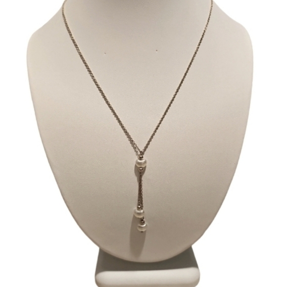 Vintage signed Avon gold and mother of pearl dainty necklace - Picture 4 of 4